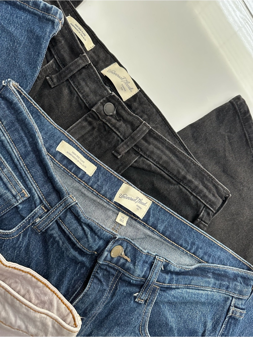 Universal Thread Bundle (2 jeans 1 short) Tall/Long - Picture 2 of 11